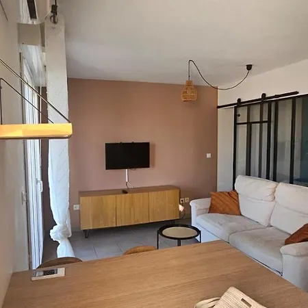 Apartmán Avec Terrasse Et Piscine Roquebrune-sur Argens